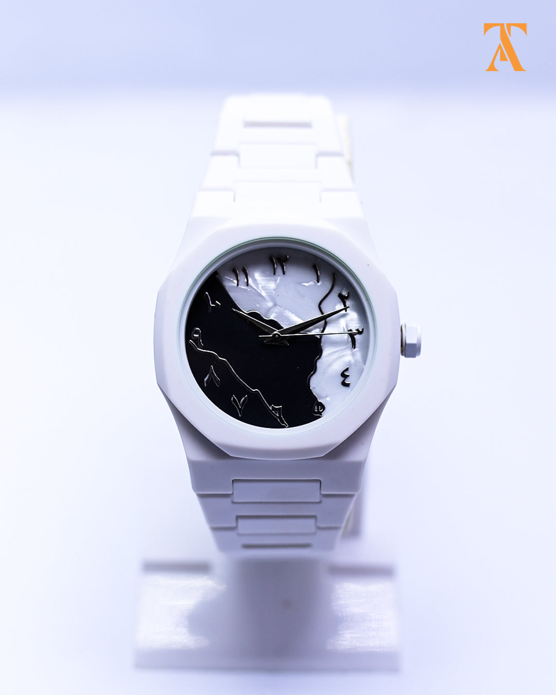 White Aura Watch – The Essence of Pure Elegance